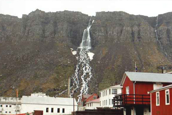 Hotel Dj&uacute;pav&iacute;k